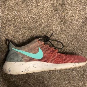 Women’s Nike Roshes